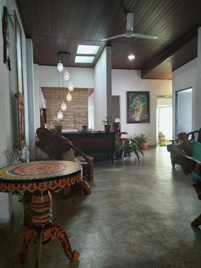 Barefoot Inn Kandy Exterior foto